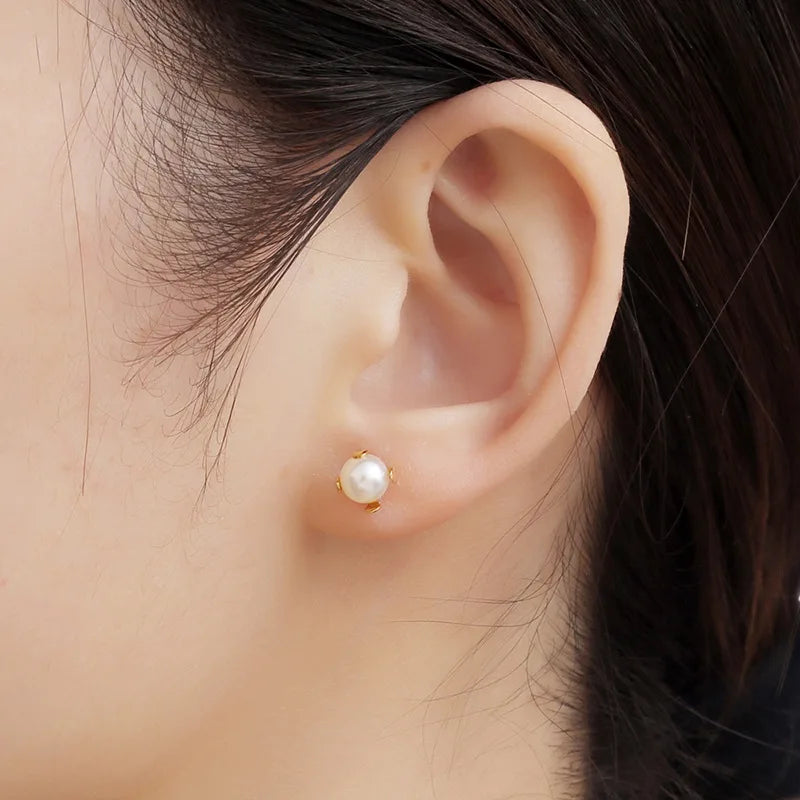 18K Gold Pearl Earrings